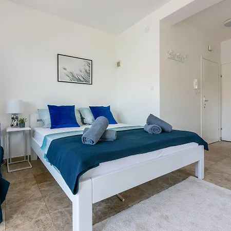 Meerblick 300 Meter Zum Dramalj